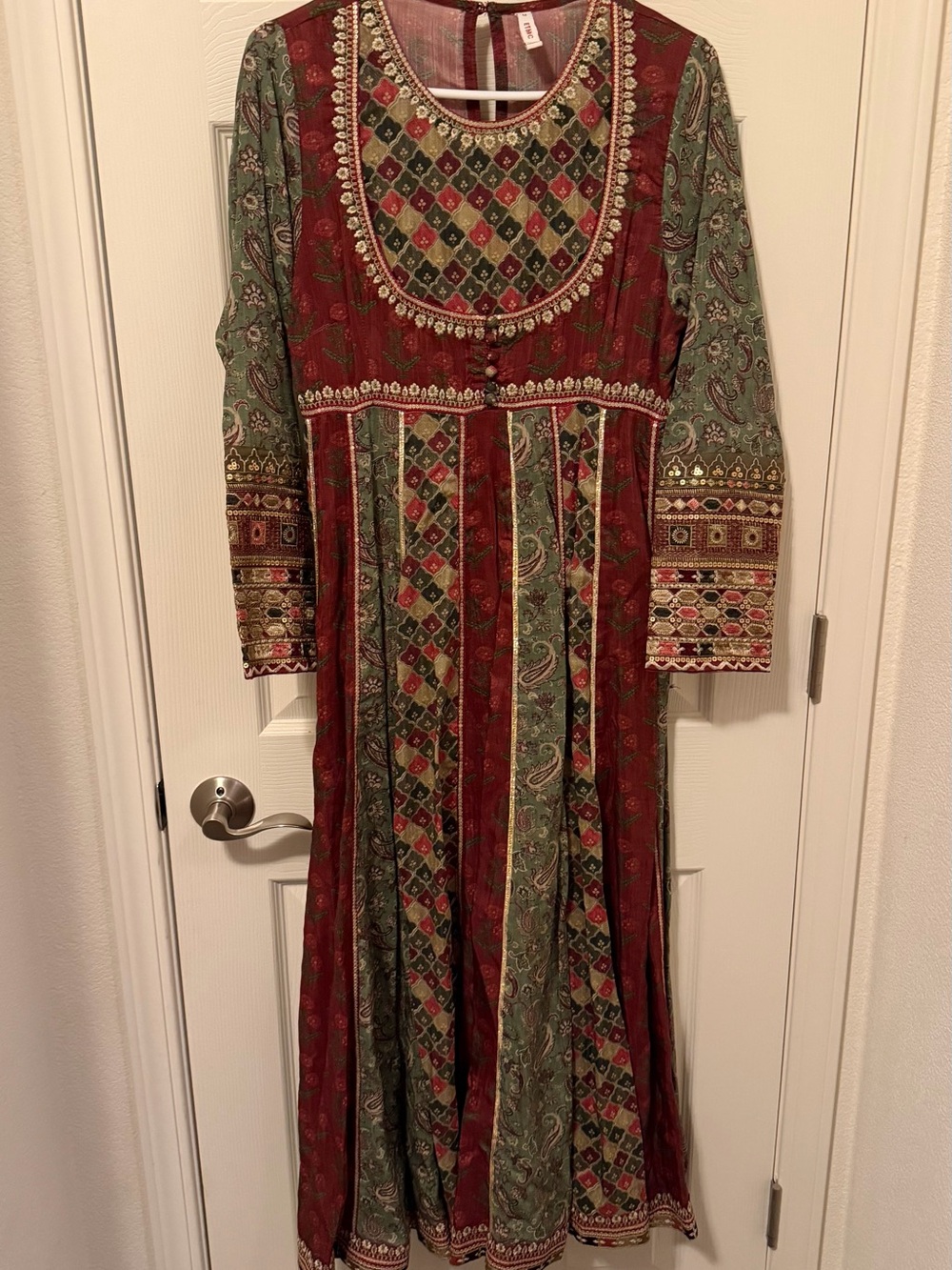 ETHNC 2 pc Pakistani Embroidered Long Sleeve Maxi Dress in Burgundy and Sage